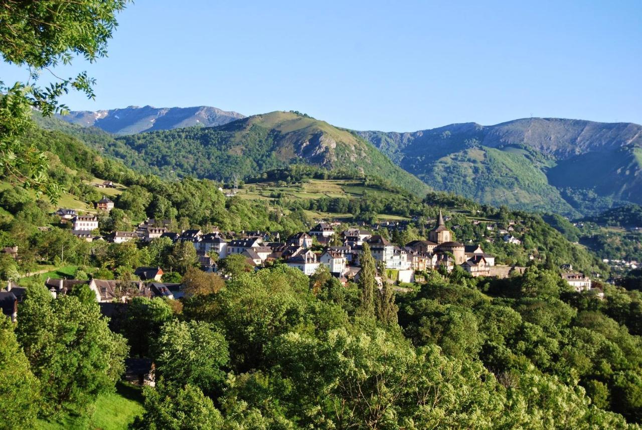 Les Rochers Saint-Savin  Kültér fotó