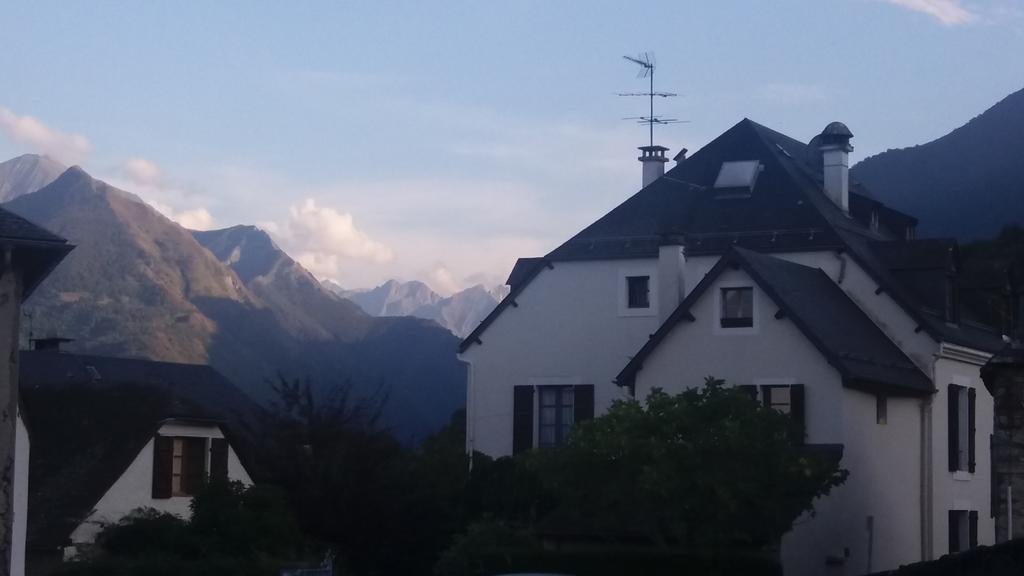 Les Rochers Saint-Savin  Kültér fotó