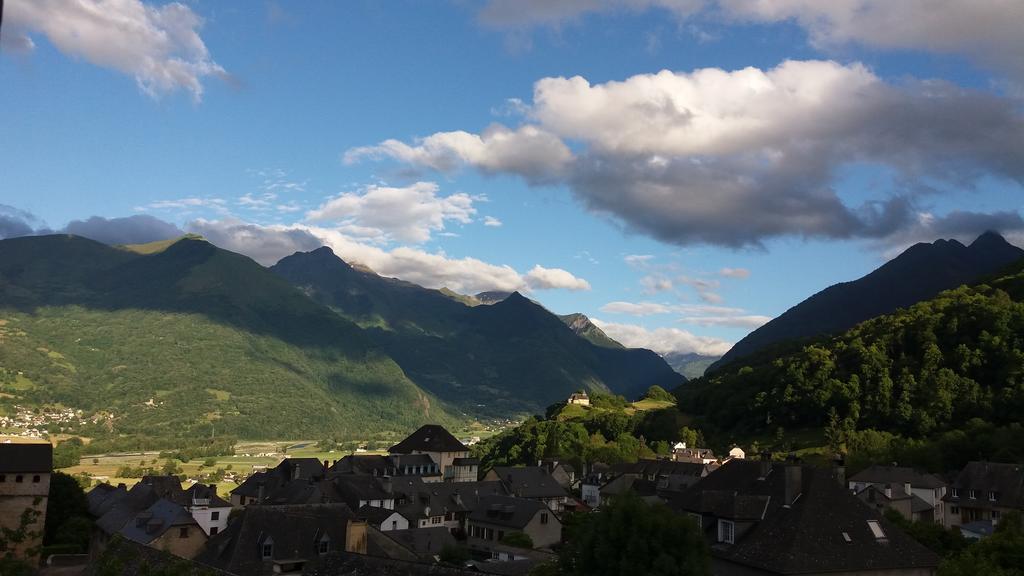 Les Rochers Saint-Savin  Kültér fotó