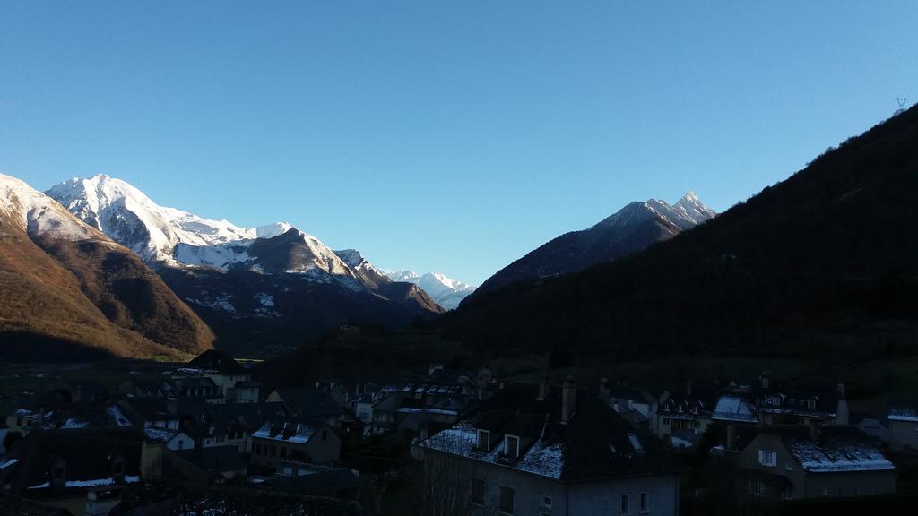 Les Rochers Saint-Savin  Kültér fotó